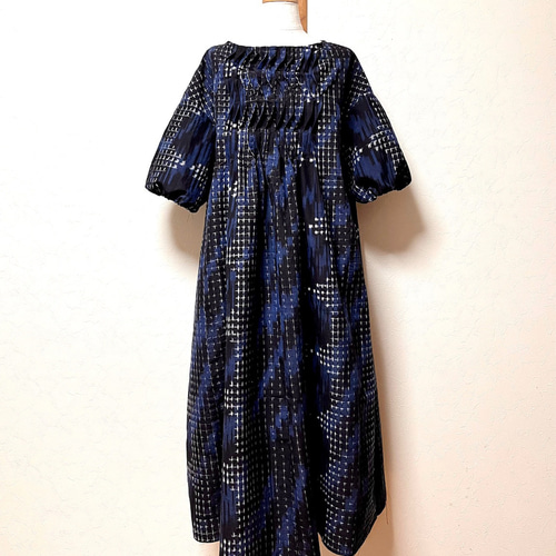 着物リメイク　小紋ピンタックワンピース　正絹 着物リメイク】ふんわり袖の羽織れるワンピース/絹紬/ピンタック