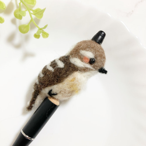 65%OFF【送料無料】 ハンドメイド♪羊毛フェルト 鳥いろいろ・ミニ 15羽＋9羽 燃やし 羊毛フェルト