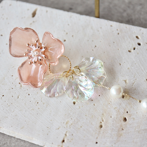 くすみピンクマーブルフラワー×オーロラの花びらパールゆらゆら2way