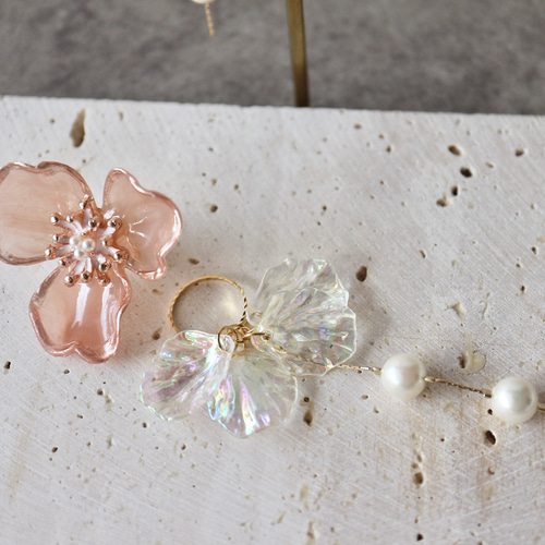 くすみピンクマーブルフラワー×オーロラの花びらパールゆらゆら2way