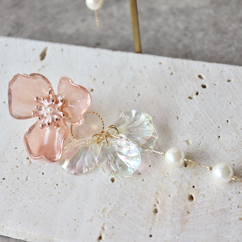 くすみピンクマーブルフラワー×オーロラの花びらパールゆらゆら2way