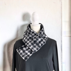 起毛ギンガムチェック フロッキープリント×ふんわり包み込むフリース マフラー 11枚目の画像