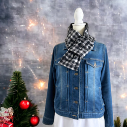 起毛ギンガムチェック フロッキープリント×ふんわり包み込むフリース マフラー 7枚目の画像