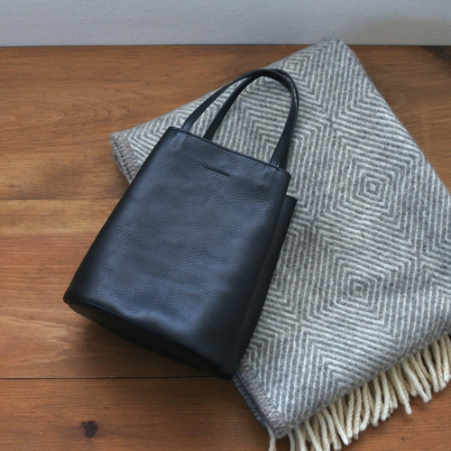 もんちゃん様専用です カマボコ型大き目バッグ ポーチ もんちゃん様