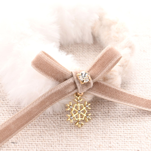 新品✨フォクシー ミンクファー ブレスレット シュシュ アクセサリー ベージュ 新品✨フォクシー ミンクファー ブレスレット シュシュ ピンク