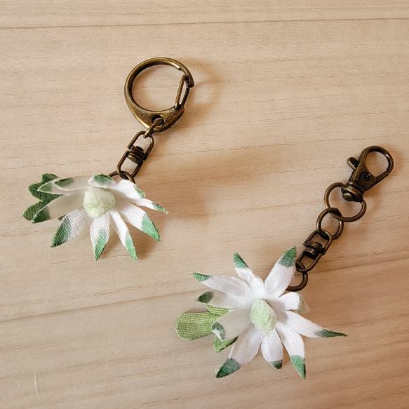 布花 フランネルフラワーのキーホルダー バッグチャーム あかり穂 通販