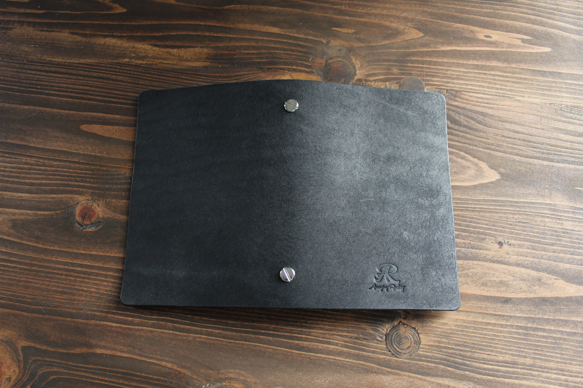 【名入れ無料・送料無料】ミニ6穴　システム手帳【ブラック】手書きのイラストなども刻印できます。『プエブロ』