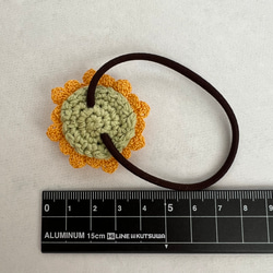 カランコエのお花ヘアゴム レース編み　やまぶき色 3枚目の画像