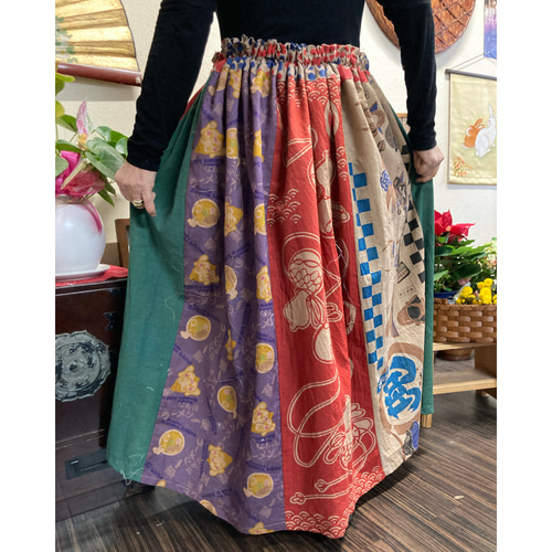 ハンドメイド・柿渋染・猫ちゃん・正絹着物・ドルマンスリーブ 猫柄の手ぬぐいの柿渋染めスカート 手ぬぐいリメイク ロング