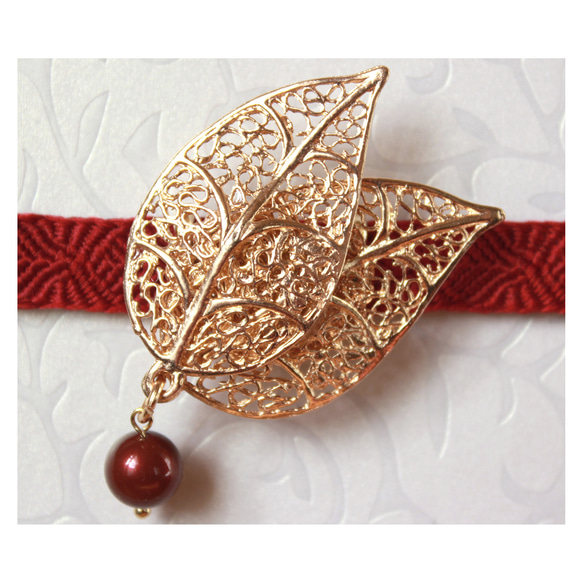 ●帯留/帯留め leaf red 1枚目の画像