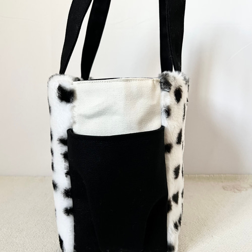 Mサイズ】ダルメシアン柄 ボアバッグ 手提げトートバッグ akaneko