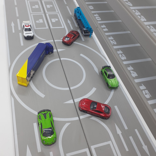 お客様組み立て品10段トミカホットウィール225台収納棚ロータリー  