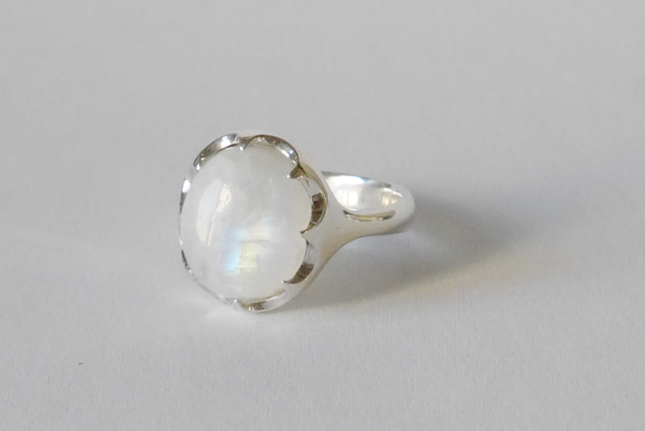 ★一点物★Rainbow moonstone　ring(sv) ★レインボームーンストーン★天然石 1枚目の画像