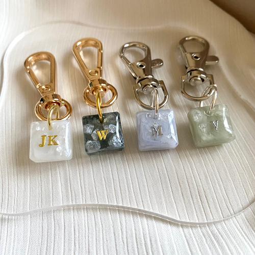 ネームキーホルダーオーダー お作りします！ 文字オーダー キーホルダー キーリング クリアアクリル