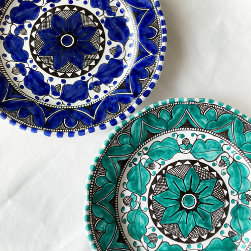 絵皿 26cm マヨリカ焼き イタリア陶器 幾何学模様 コバルト 絵皿 26cm マヨリカ焼き イタリア陶器 幾何学模様 コバルト