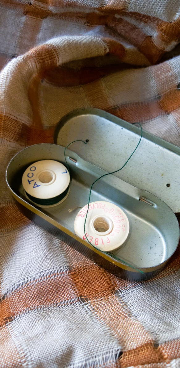 古い糸入れの缶　フランス　Le fil au chinois　 編み物　 5枚目の画像