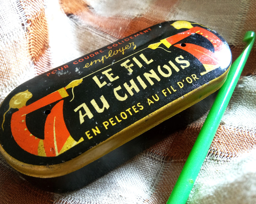 古い糸入れの缶 フランス Le fil au chinois 編み物 その他雑貨