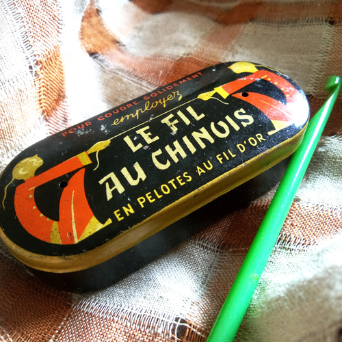 古い糸入れの缶 フランス Le fil au chinois 編み物 その他雑貨