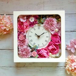大人かわいい花時計～ペールピンクのカーネーション～結婚祝い・還暦祝い・記念品・誕生日・母の日のプレゼントに！ 3枚目の画像