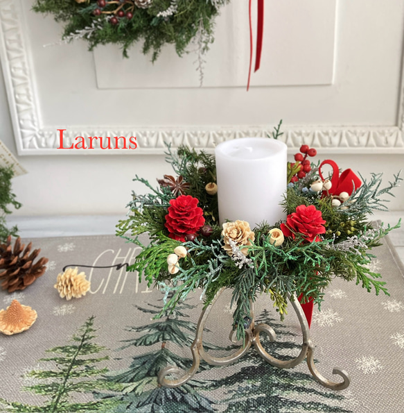 キャンドルスタンド　スギとヒノキのクリスマス木の実達のクリスマススタンド　ギフトにも　キャンドル付き 4枚目の画像