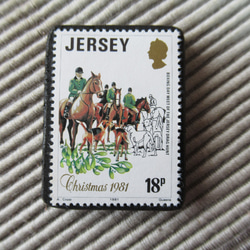 ジャージー島　クリスマス切手ブローチ9138 1枚目の画像