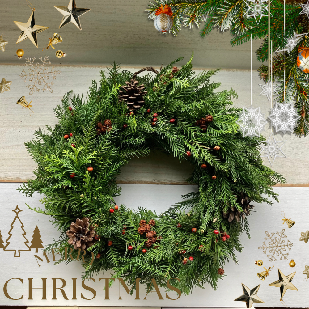 ☘クリスマスナチュラルリース☘オーバル　針葉樹サンキライ縦約36㎝・横約26cm