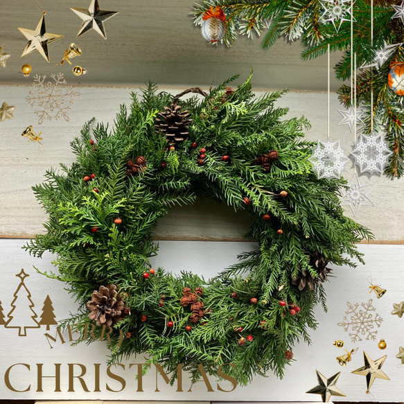 素敵なクリスマス2025】針葉樹のナチュラルフレッシュリース 玄関 飾り