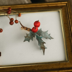 クリスマス の ヒイラギ 木の実ブローチ 10枚目の画像