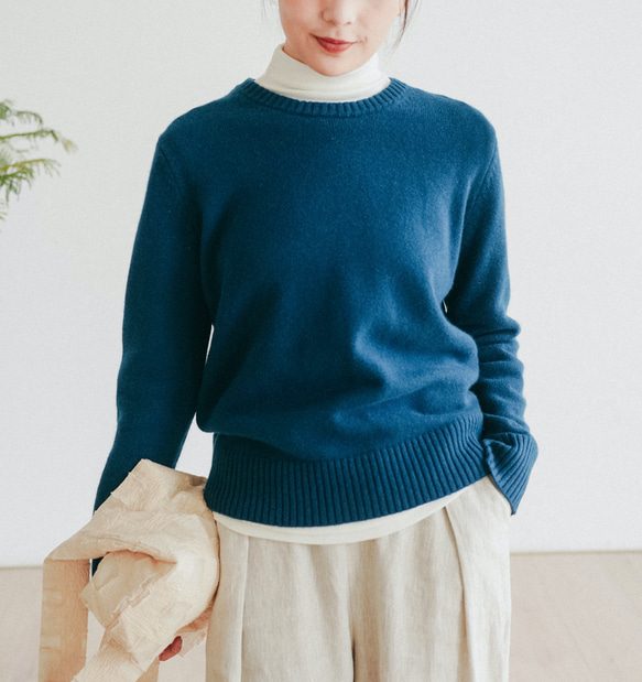 您每天都想穿的 100% 美麗諾羊毛套頭毛衣 海軍藍 231102-5 第4張的照片