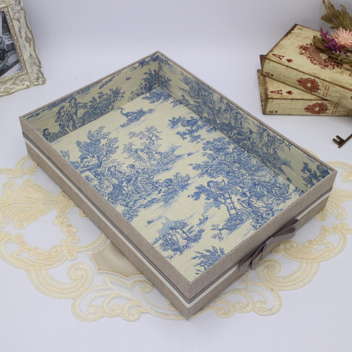 受注制作】フランス製トワルドジュイ♪ カルトナージュでB5サイズの