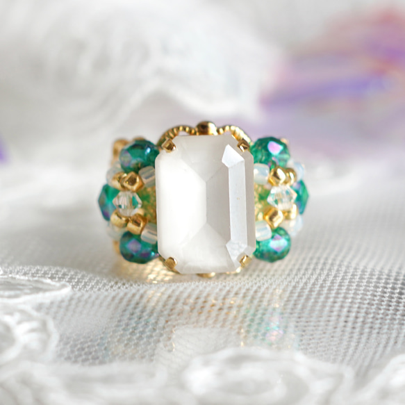 冬季白色 x 綠色 ♪ 水晶首飾 x 珠子針織大戒指 | 聖誕派對大白色 第1張的照片