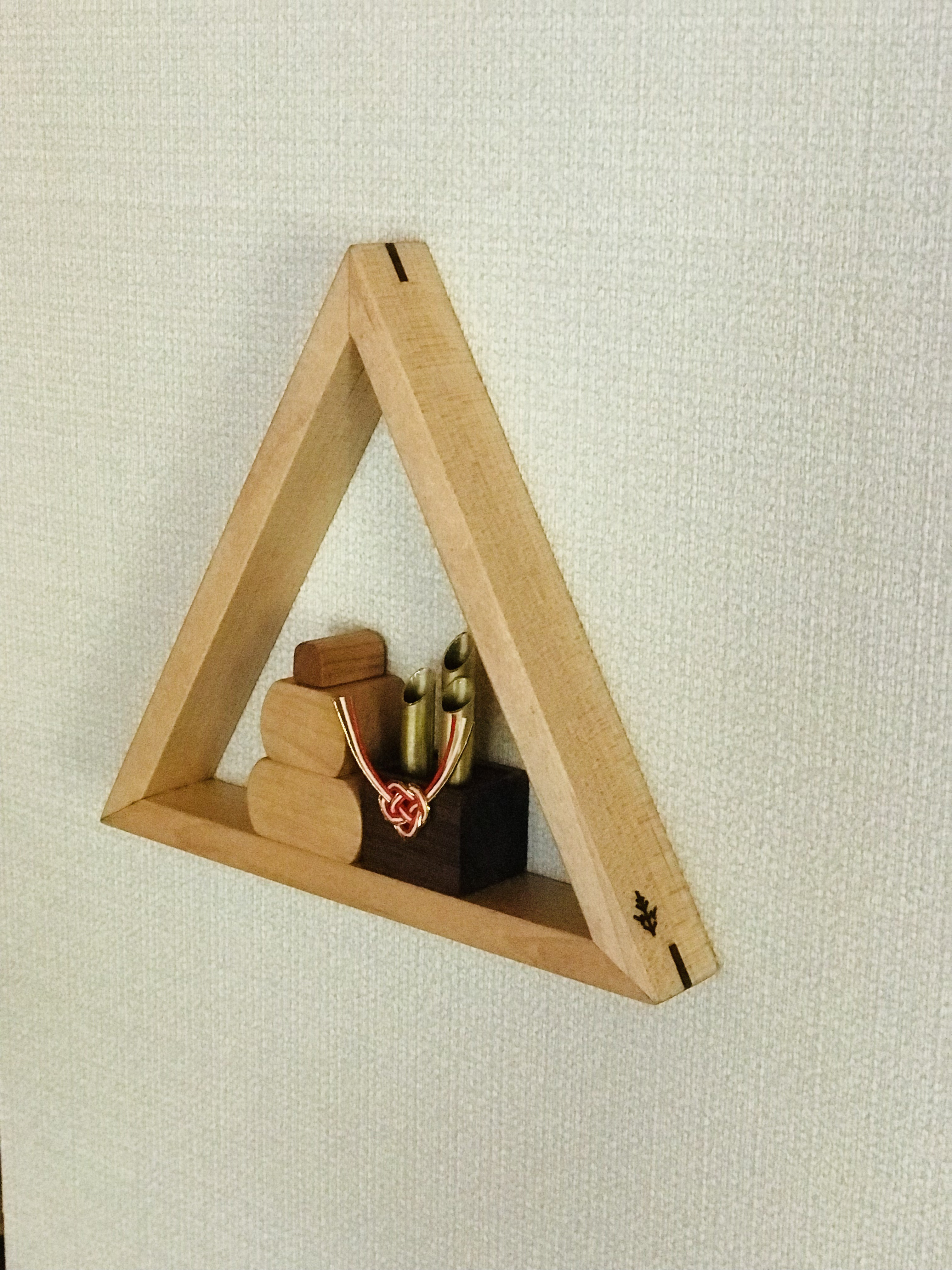 Creema限定　無垢の木のお正月飾りと三角枠のセット