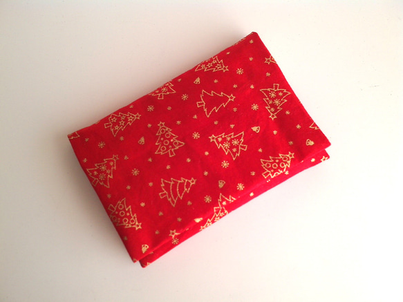 文庫本カバーとポケットティッシュケースのセット（クリスマスツリーレッド、チュールリボン） 6枚目の画像