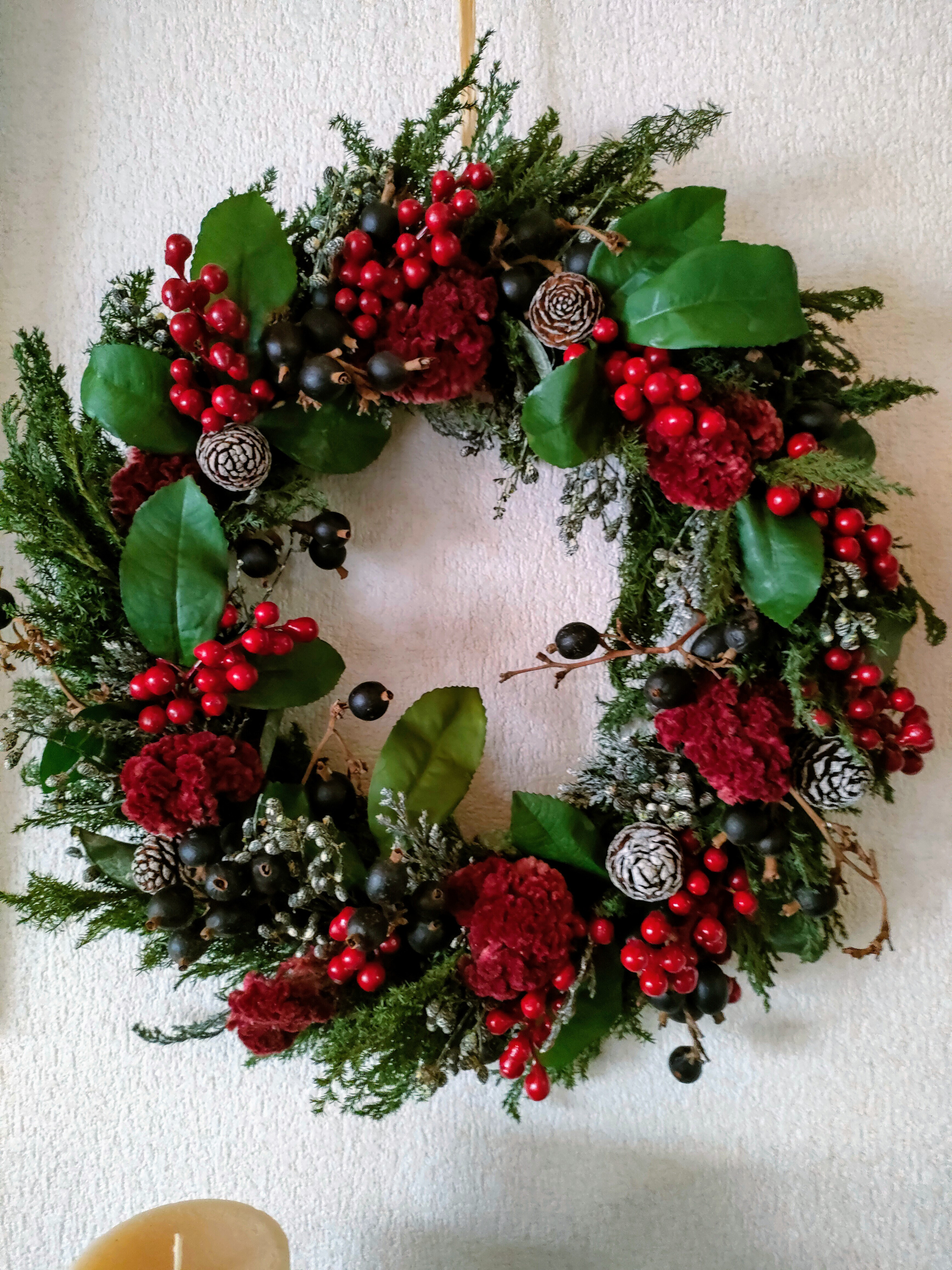 2023年シックなクリスマスリース