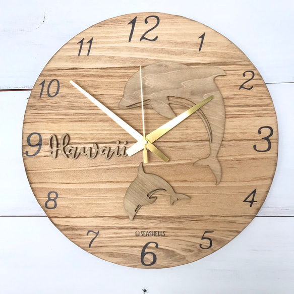 イルカのウッドロゴ壁掛け時計 ハワイアンデザイン時計 ウォールクロック 丸型 ドルフィン 店舗用時計 木製 ハンドメイド 2枚目の画像