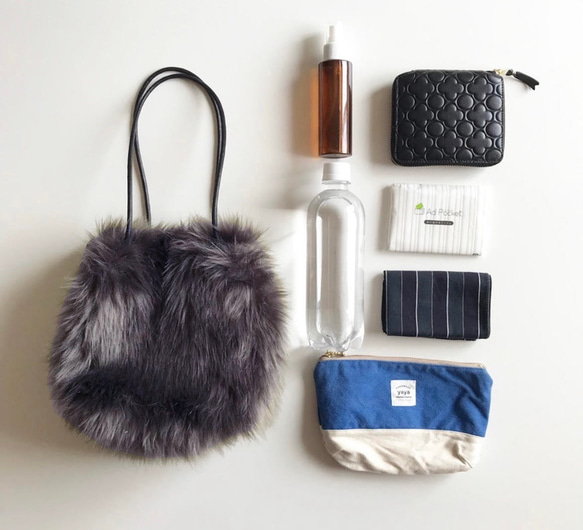 【受注生産】 2way eco fur mini bag（チャコール） 5枚目の画像