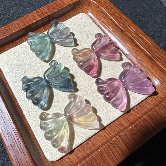 フローライトの蝶々羽根 2枚目の画像
