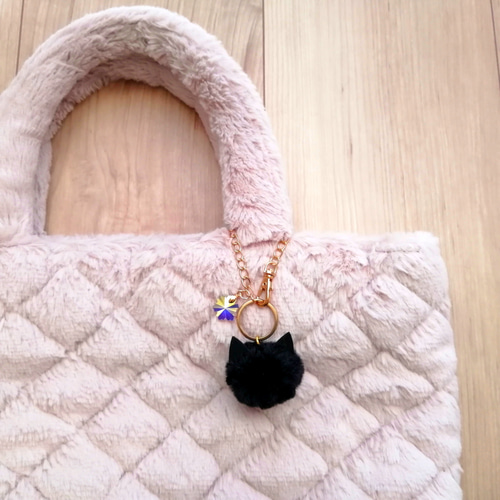 2月限定価格/大人気【ふわふわねこちゃんファーとオーロラガラスの