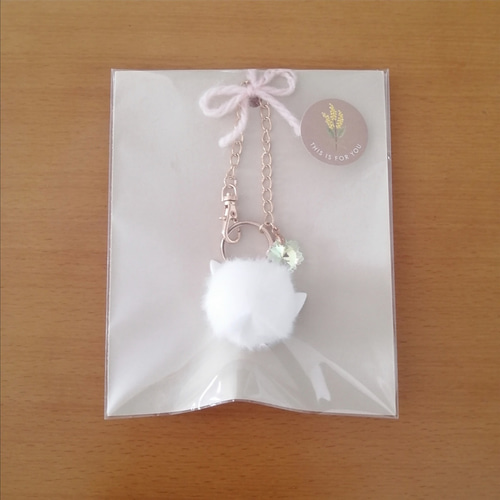 2月限定価格/大人気【ふわふわねこちゃんファーとオーロラガラスの