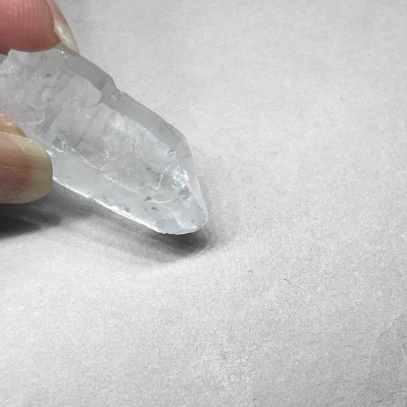 Corinto crystal / ミナスジェライス州コリント産水晶SS - 25  ( レインボーあり ) 2枚目の画像