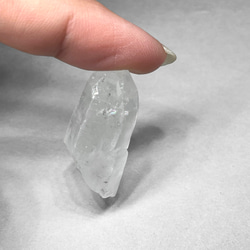 Corinto crystal / ミナスジェライス州コリント産水晶SS - 25  ( レインボーあり ) 3枚目の画像