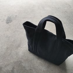 simple tote クロ 2枚目の画像