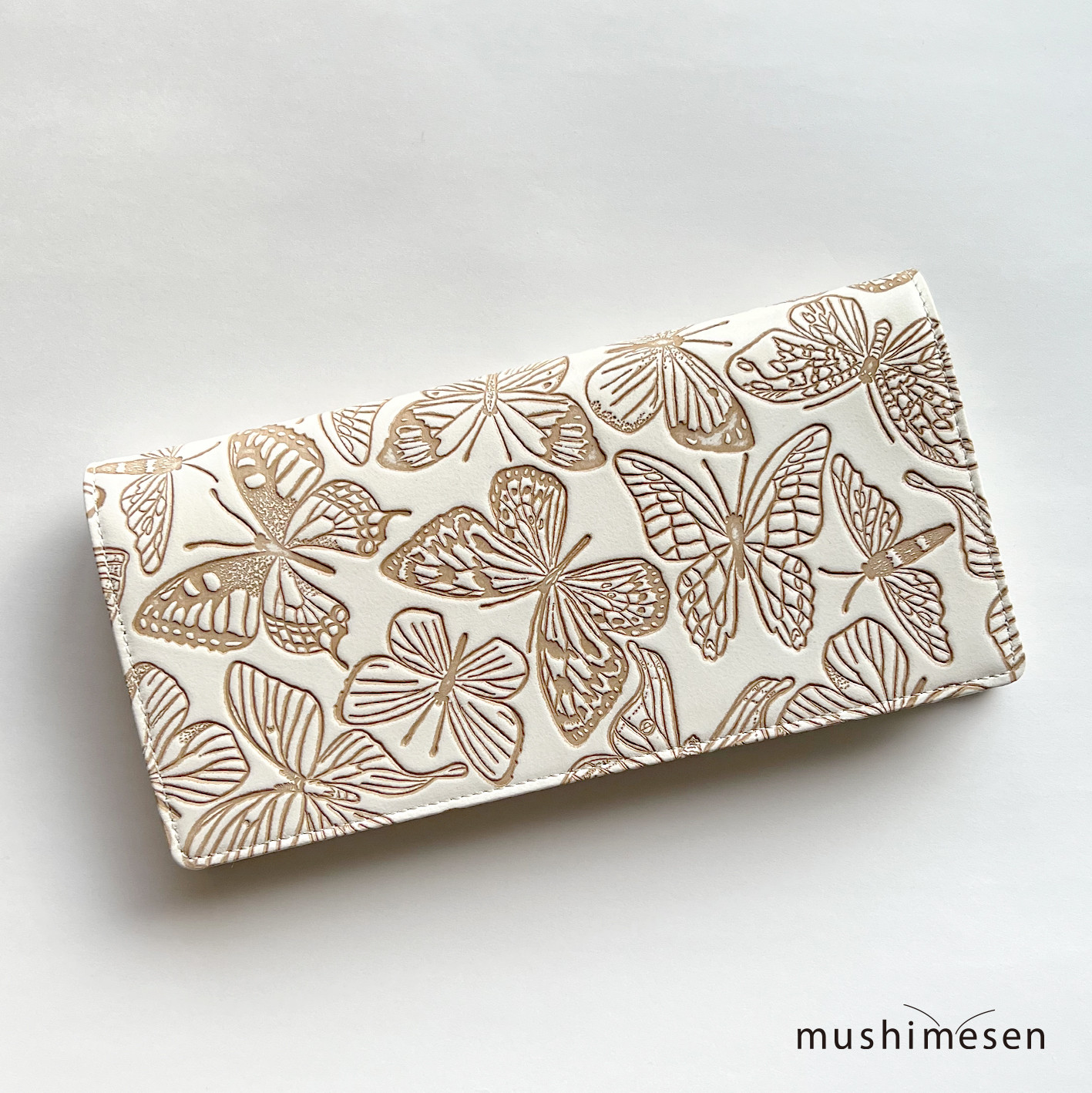 【入荷しました！】本革長財布 ムシメセン 文庫革「蝶と蛾の夢」長財布