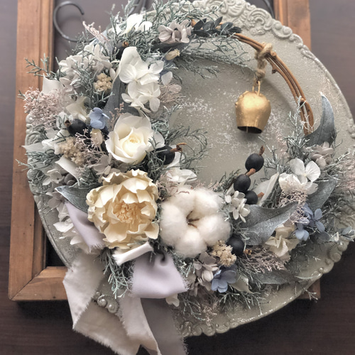 ホワイト&シルバーの三日月リース リース green green 通販 16901930