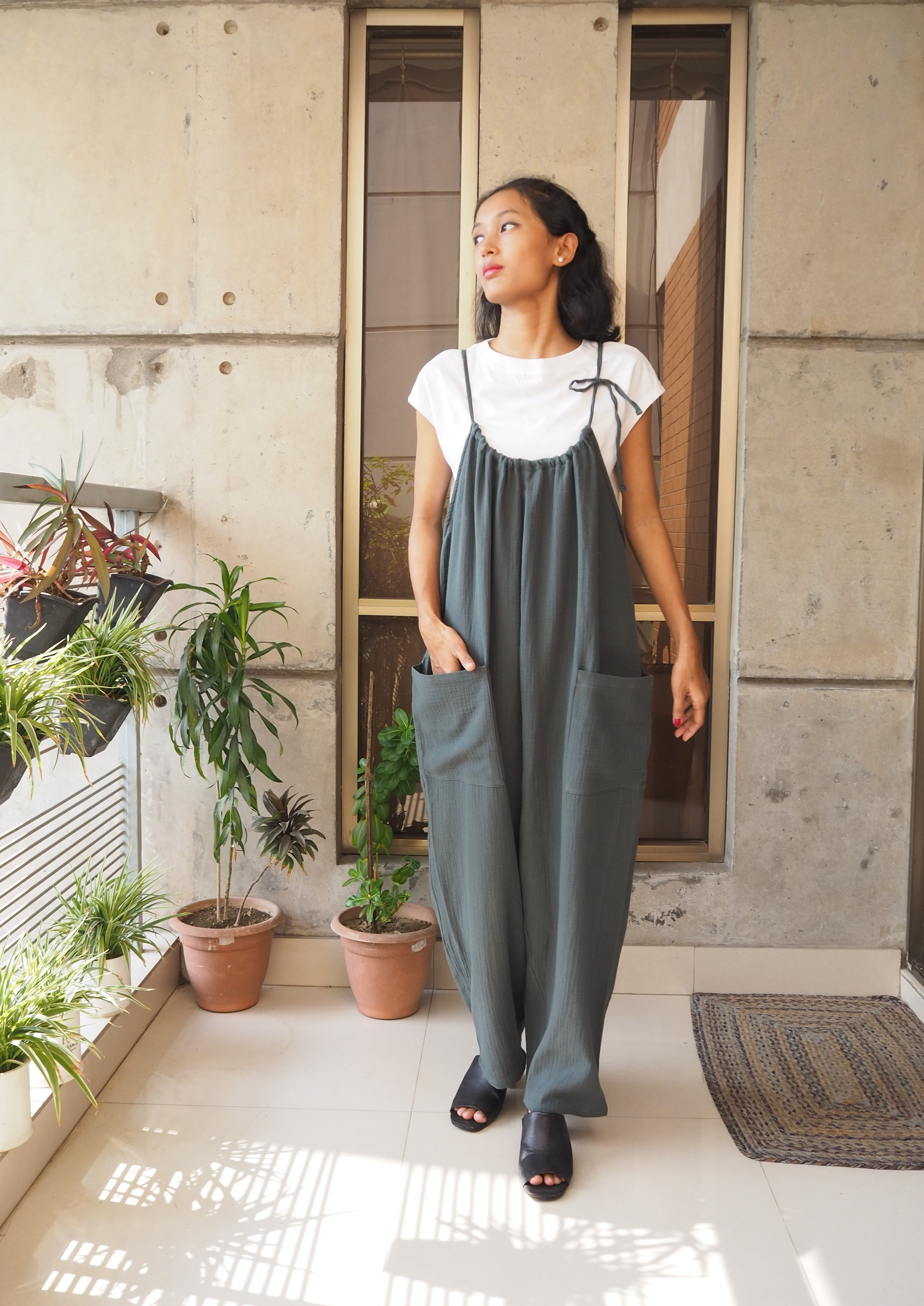 ダブルガーゼ　紐サロペット