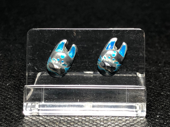 狐のお面ピアス【銀（Silver925）】両耳用 ピアス（スタッド・一