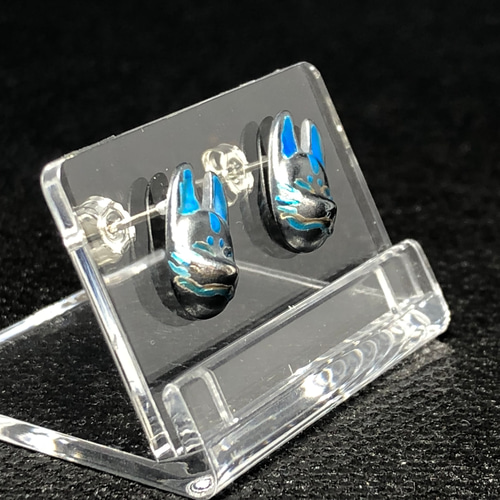 狐のお面ピアス【銀（Silver925）】両耳用 ピアス（スタッド・一