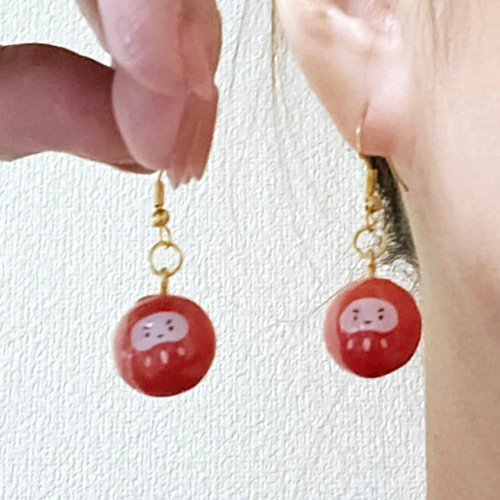 ☆鯛が素敵なチェーン付きお正月猫ちゃんピアス☆ ピアス 猫 ネコ モチーフ