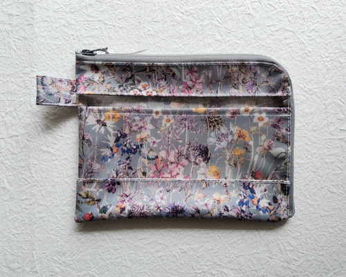 リバティラミネート隠しマチクリアポーチL〈ワイルドフラワーズ〉 仕切