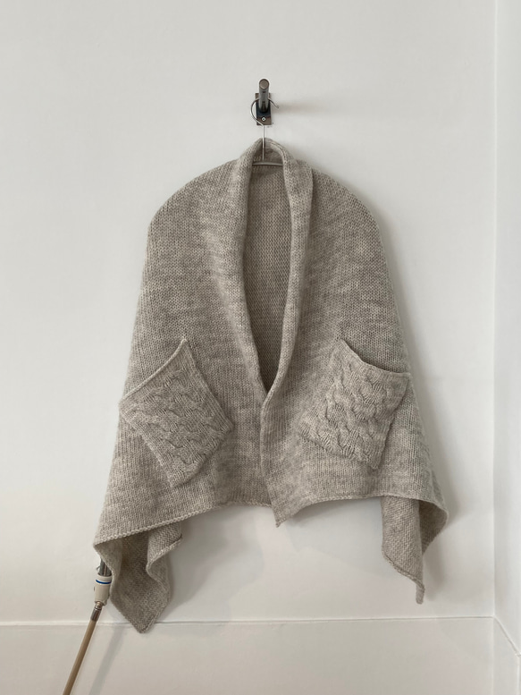 手編み機による Lora Alpaca Shawl 1枚目の画像